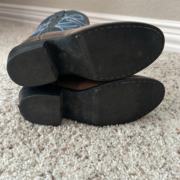 Cody James Boots - Picture 4 of 5